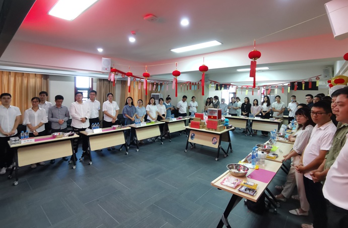 共青團(tuán)南昌市政建設(shè)集團(tuán)有限公司委員會(huì)舉辦了“承傳統(tǒng)文化，享團(tuán)圓美滿”中秋主題活動(dòng)6910.jpg