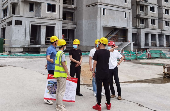 張世東先后前往公司杭州、蘇州、無錫三地房建項目檢查指導(dǎo)安全生產(chǎn)工作